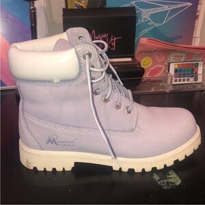 Periwinkle MountainGear boots - size 8 women’s